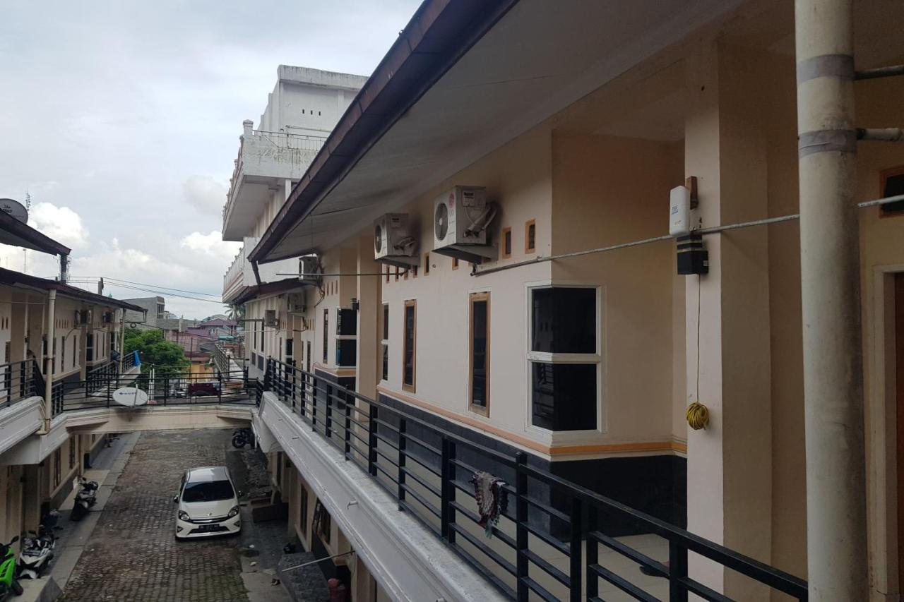 Oyo 91647 Sanina Residence Pematangsiantar Exterior photo